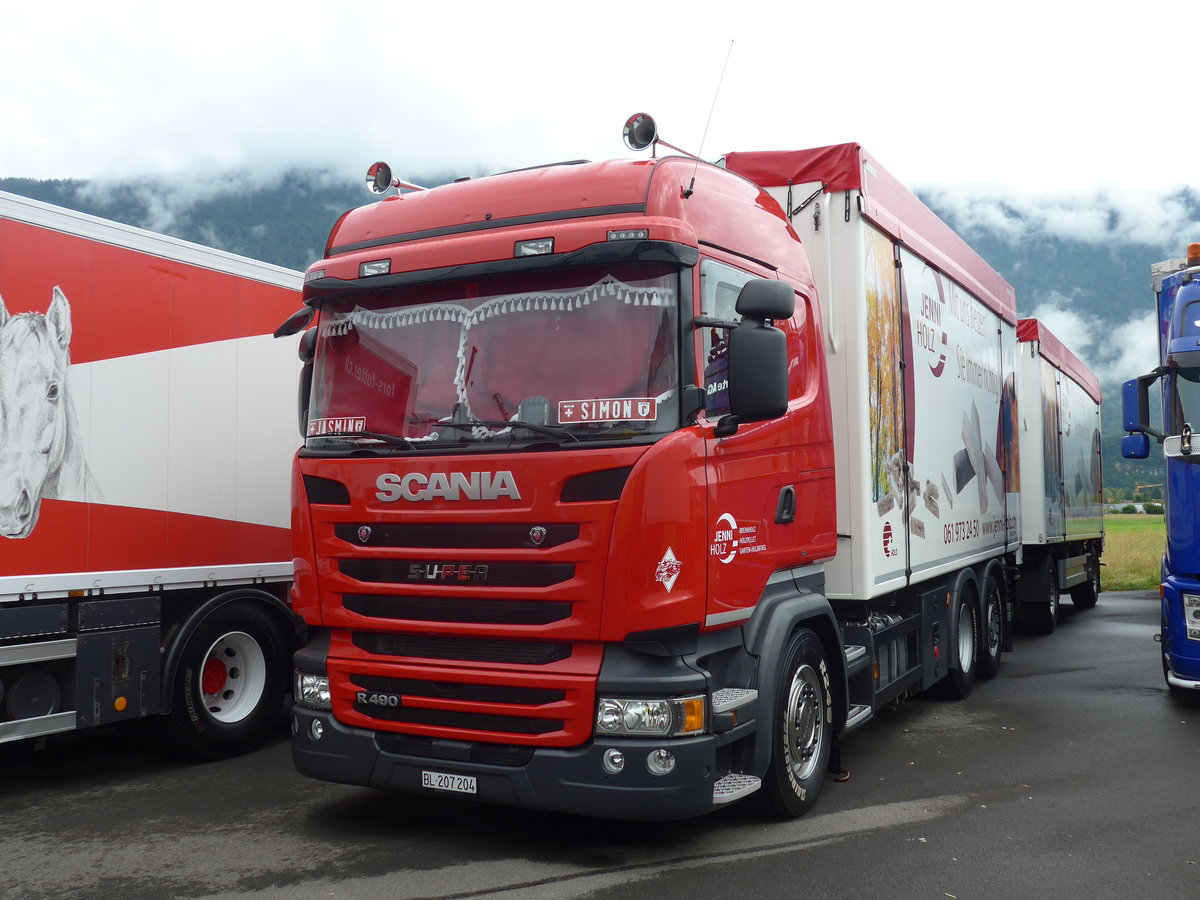(172'243) - Jenni, Diegten - BL 207'204 - Scania am 26. Juni 2016 in Interlaken, Flugplatz