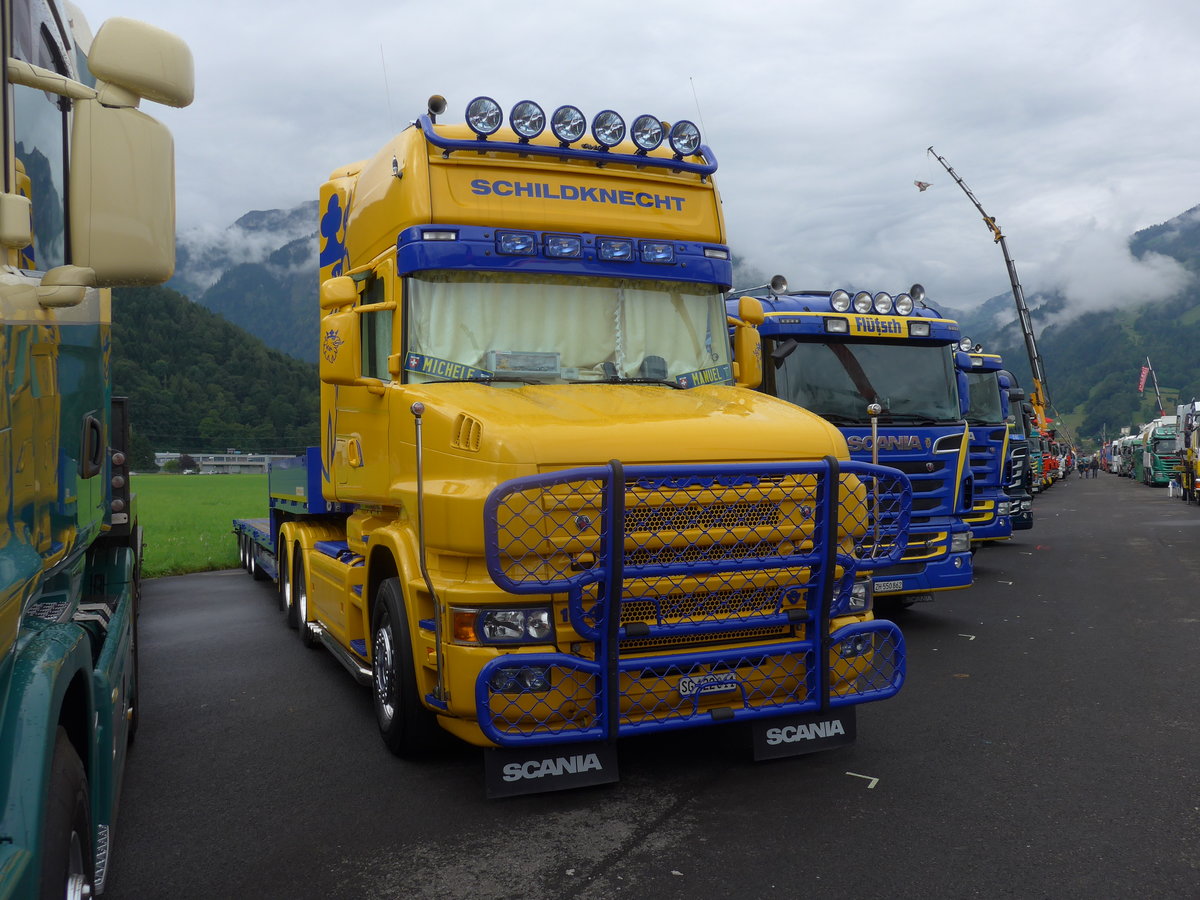 (172'298) - Schildknechtf - SG 122'011 - Scania am 26. Juni 2016 in Interlaken, Flugplatz