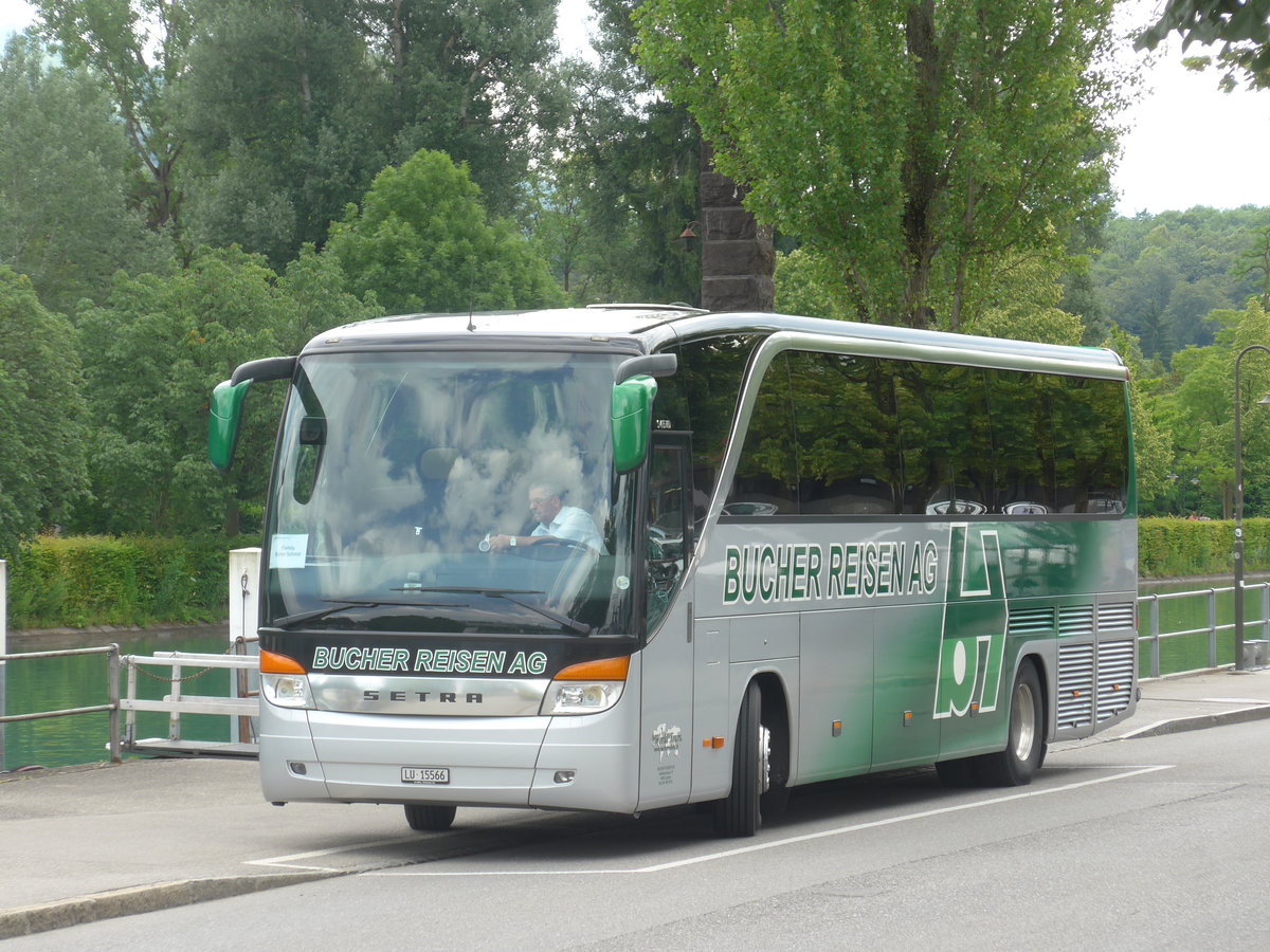 (172'762) - Bucher, Luzern - LU 15'566 - Setra am 5. Juli 2016 bei der Schifflndte Thun