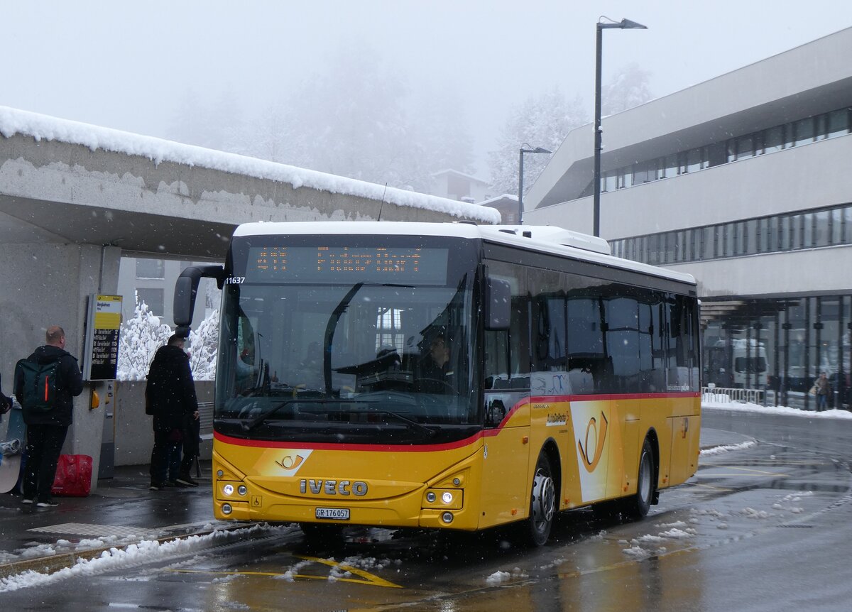 (172'881) - PostAuto Graubnden - GR 176'057/PID 11'637 - Iveco (ex Nr. 11; ex Fontana, Ilanz Nr. 11) am 14. Mrz 2025 in Flims, Bergbahnen 