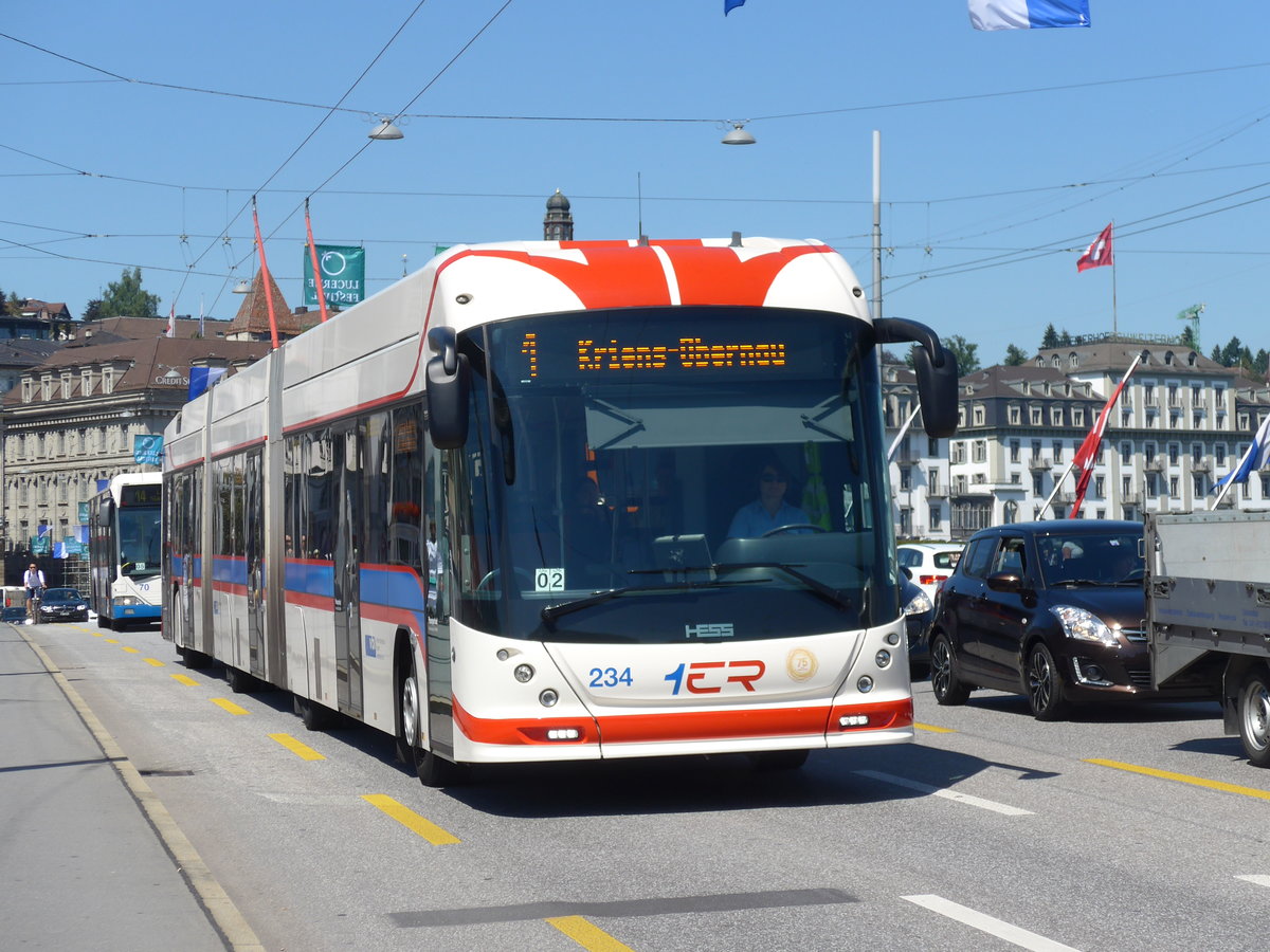 (173'856) - VBL Luzern - Nr. 234 - Hess/Hess Doppelgelenktrolleybus am 8. August 2016 in Luzern, Bahnhofbrcke