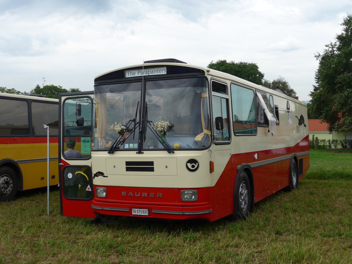 (174'057) - Aus der Schweiz: Rogoll - Saurer/Tscher (ex P 24'273) am 20. August 2016 in Bsingen, Bahnhof