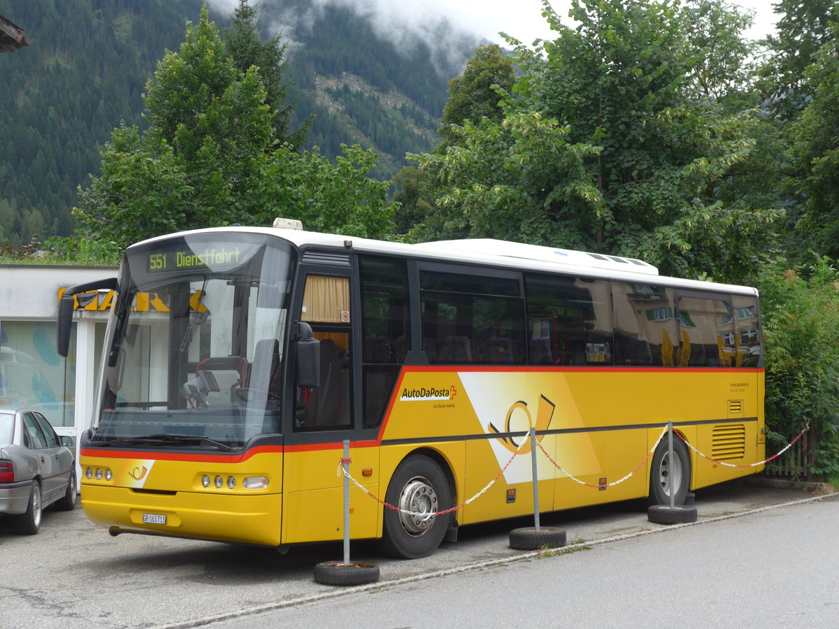 (174'159) - Mark, Andeer - GR 163'713 - Neoplan (ex GR 3340) am 21. August 2016 in Andeer, Garage