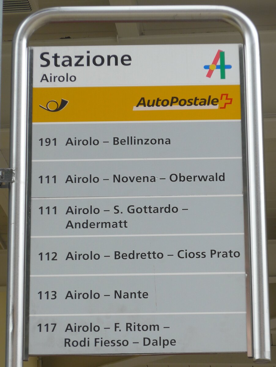 (174'983) - PostAuto-Haltestellenschild - Airolo, Stazione - am 18. September 2016