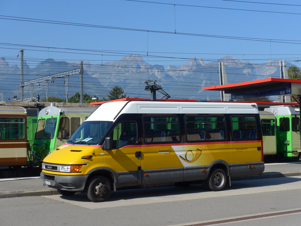 (175'098) - TPC Aigle - VS 375'067 - Iveco am 24. September 2016 beim Bahnhof Aigle