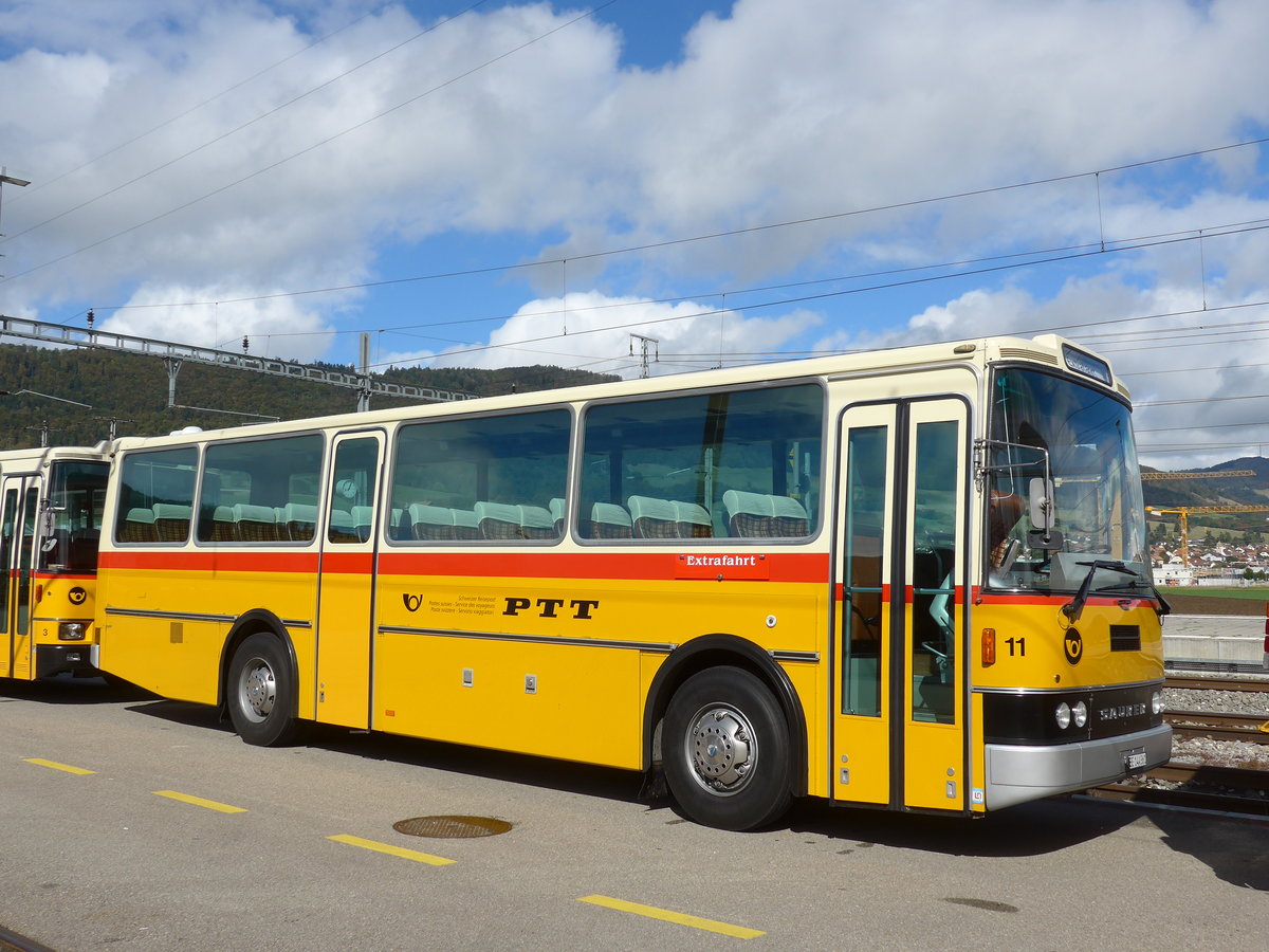 (175'386) - Aebi, Koppigen - Nr. 11/BE 144'361 - Saurer/Lauber (ex Leuenberger, Kirchberg; ex Niederer, Filzbach Nr. 11) am 2. Oktober 2016 beim Bahnhof Glovelier