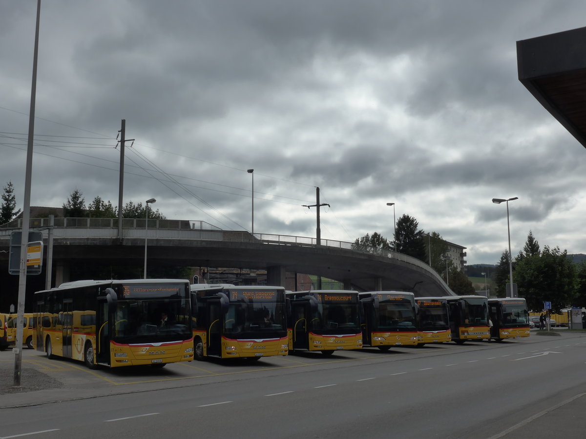 (175'475) - CarPostal Ouest - Nr. 61/JU 52'036 - MAN am 7. Oktober 2016 beim Bahnhof Porrentruy