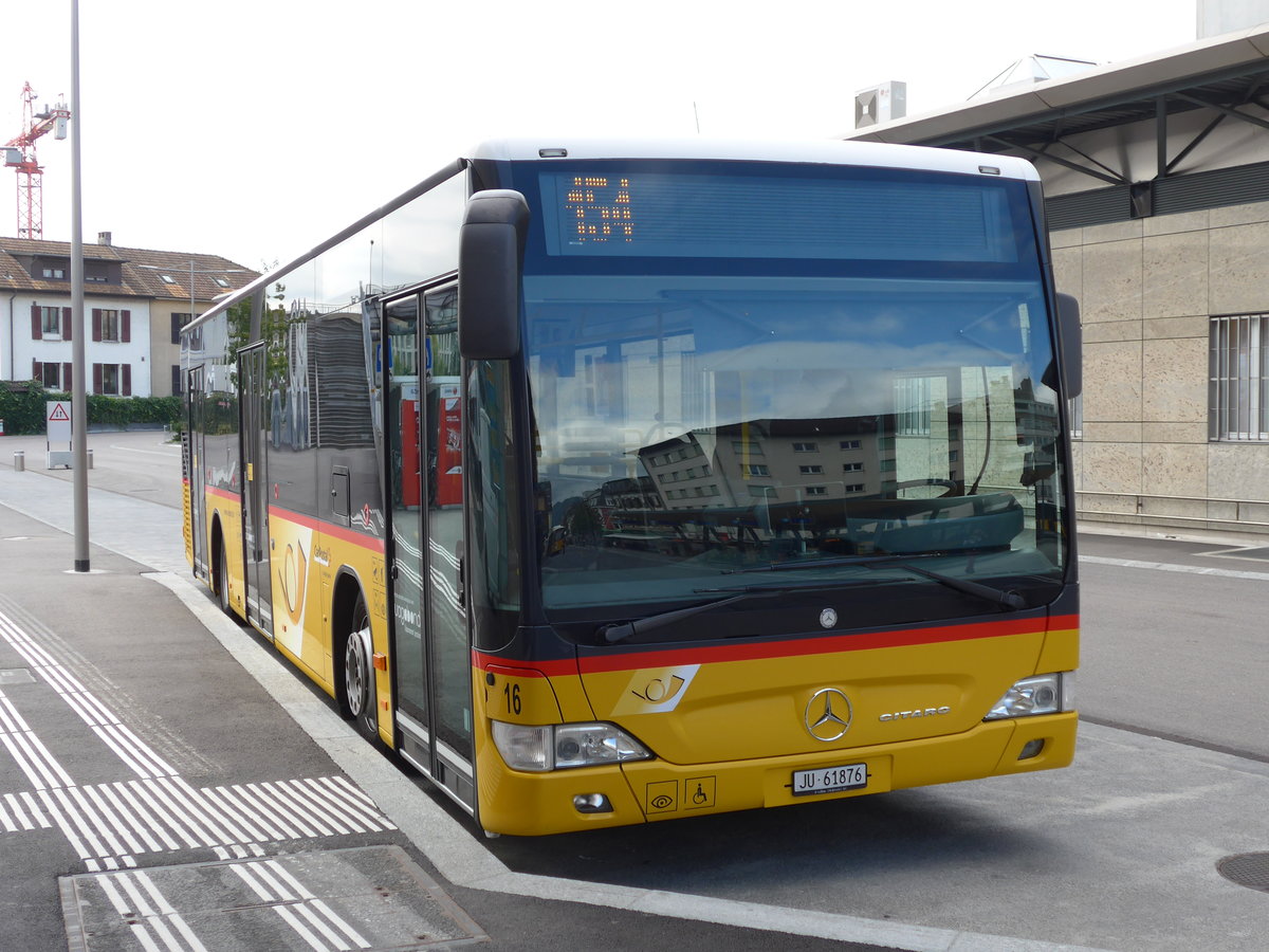 (175'518) - CarPostal Ouest - Nr. 16/JU 61'876 - Mercedes am 7. Oktober 2016 beim Bahnhof Delmont