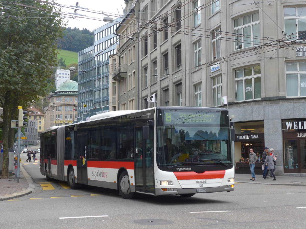 (175'668) - St. Gallerbus, St. Gallen - Nr. 274/SG 198'274 - MAN am 15. Oktober 2016 beim Bahnhof St. Gallen