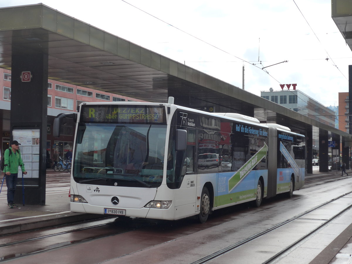 (175'736) - IVB Innsbruck - Nr. 830/I 830 IVB - Mercedes am 18. Oktober 2016 beim Bahnhof Innsbruck