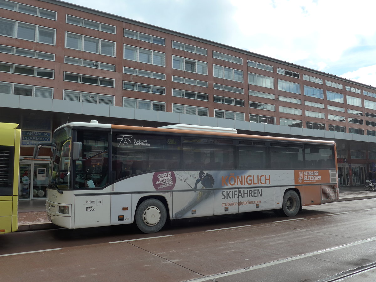 (175'777) - IVB Innsbruck - Nr. 711/I 711 IVB - Mercedes am 18. Oktober 2016 beim Bahnhof Innsbruck