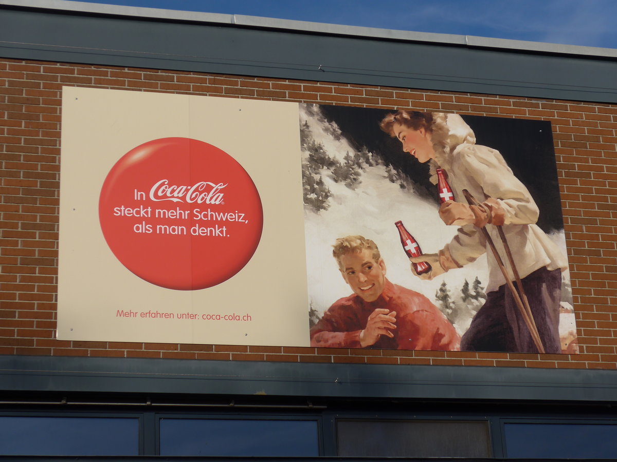 (176'546) - Coca-Cola-Werbung  Schweiz  am 4. November 2016 in Br�ttisellen