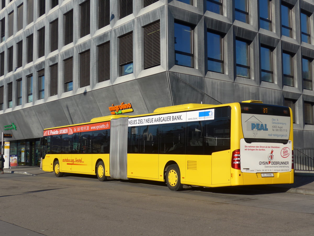 (176'897) - AAGL Liestal - Nr. 87/BL 20'985 - Mercedes am 5. Dezember 2016 beim Bahnhof Liestal