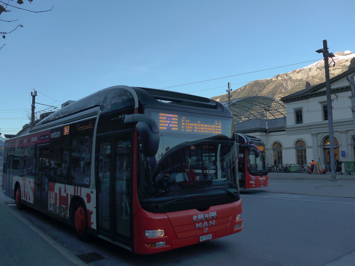 (177'074) - SBC Chur - Nr. 9/GR 97'509 - MAN am 10. Dezember 2016 beim Bahnhof Chur