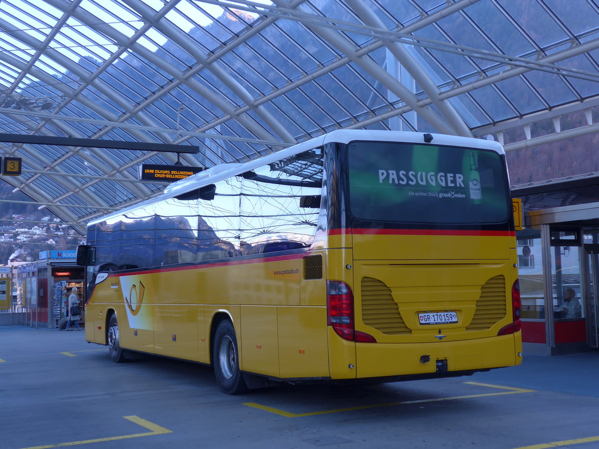 (177'087) - PostAuto Graubnden - GR 170'159 - Setra am 10. Dezember 2016 in Chur, Postautostation