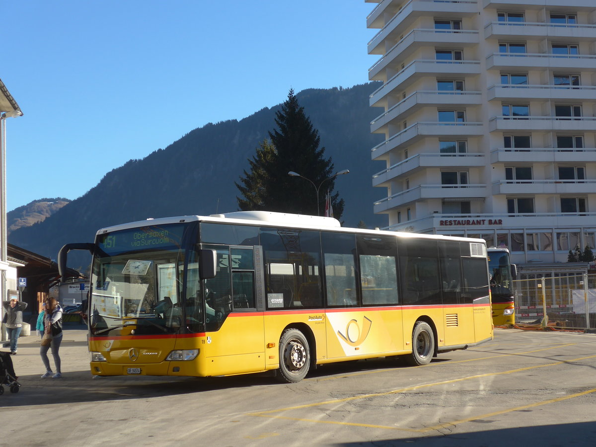 (177'099) - Fontana, Ilanz - Nr. 19/GR 94'574 - Mercedes am 10. Dezember 2016 beim Bahnhof Ilanz