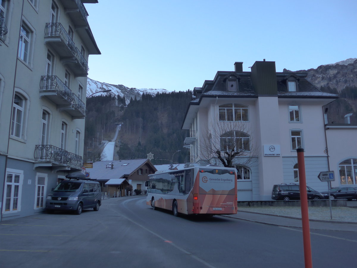 (177'443) - EAB Engelberg - Nr. 8/OW 22'333 - Mercedes (ex Ming, Sils-Maria; ex Vorfhrwagen EvoBus, D-Mannheim) am 30. Dezember 2016 beim Bahnhof Engelberg