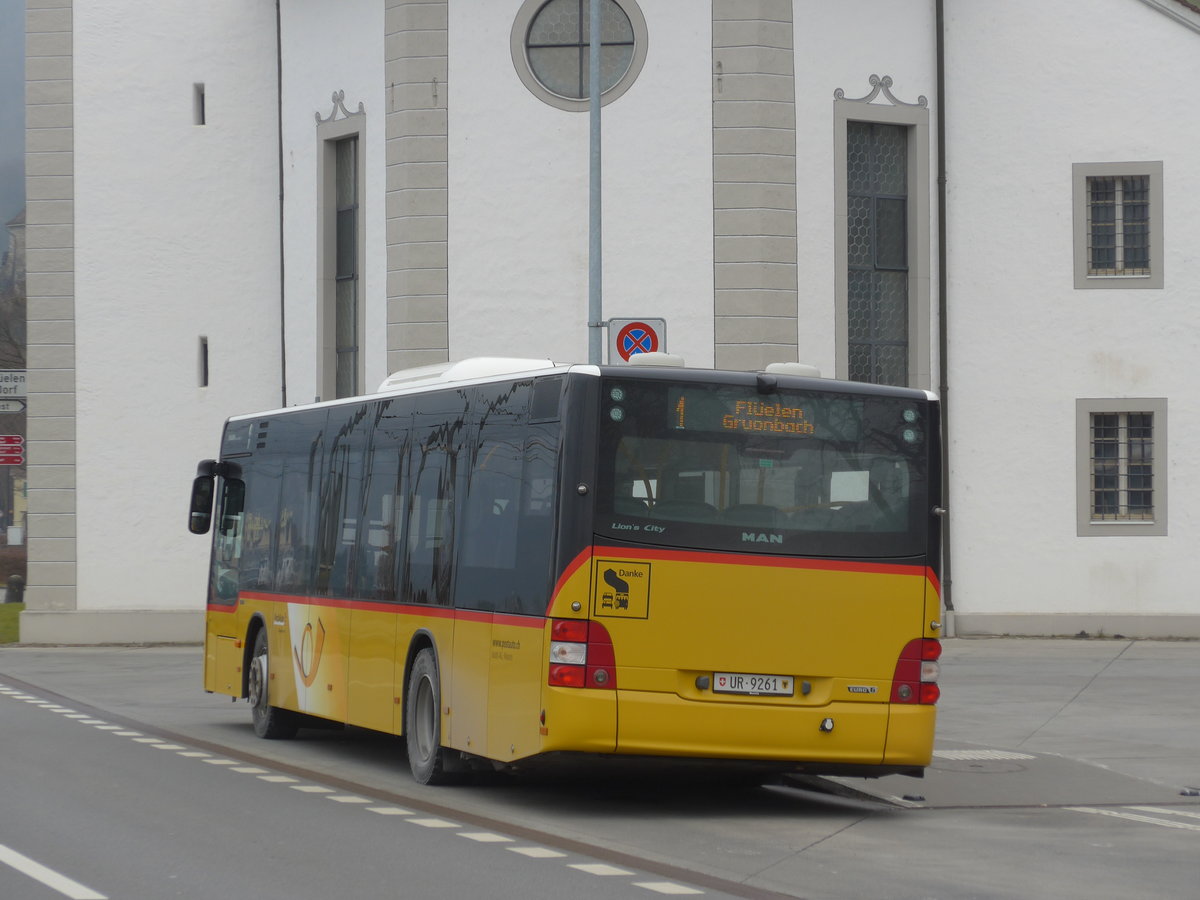 (177'480) - Mattli, Wassen - UR 9261 - MAN am 30. Dezember 2016 in Flelen, Hauptplatz