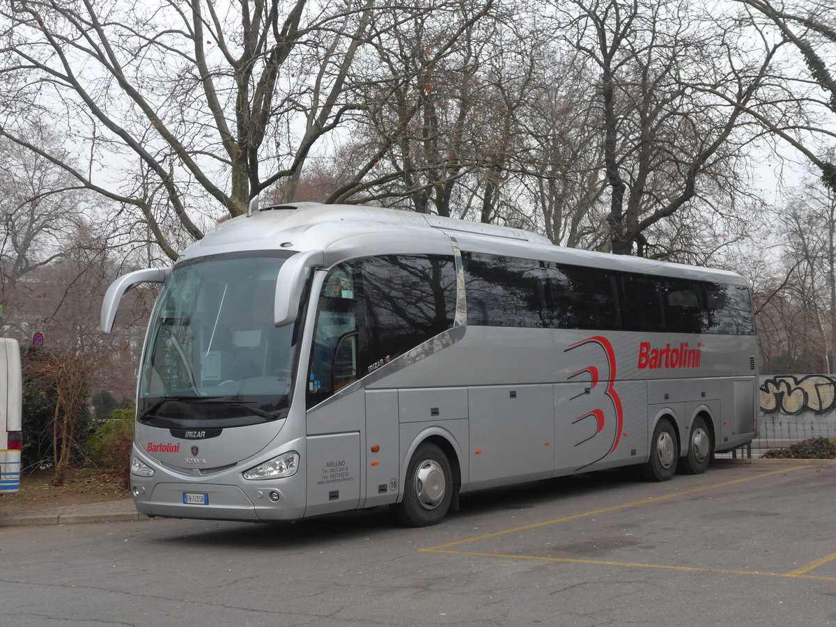 (177'506) - Aus Italien: Bartolini, Avellino - Nr. 16/EN-743 SR - Scania/Irizar am 30. Dezember 2016 in Zrich, Sihlquai