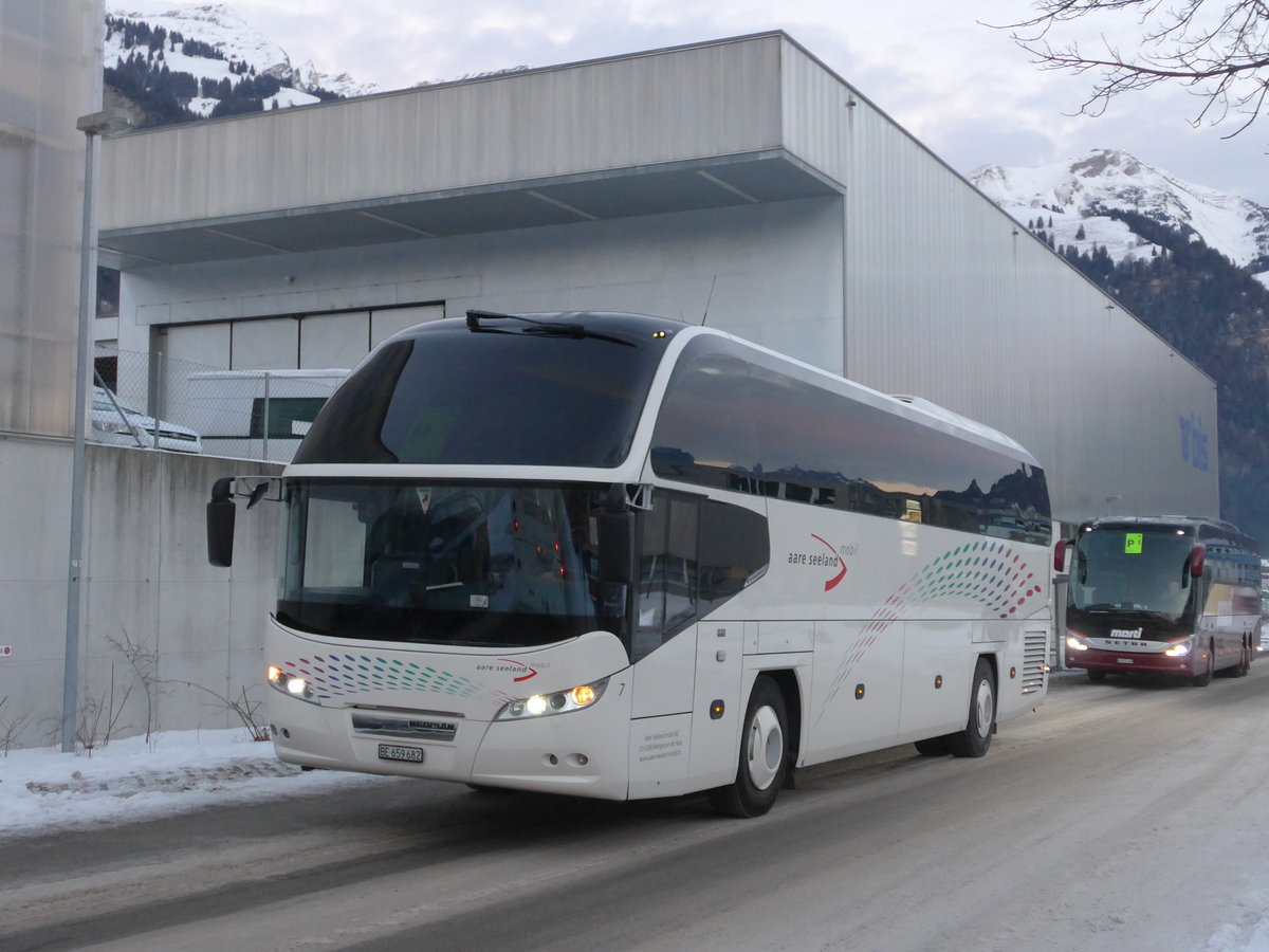 (177'619) - ASm Langenthal - Nr. 7/BE 659'682 - Neoplan am 7. Januar 2017 beim Bahnhof Frutigen