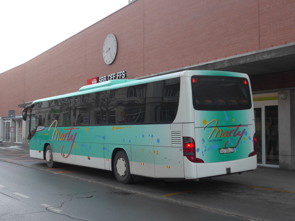 (178'067) - Marty, Varen - VS 12'612 - Setra am 21. Januar 2017 beim Bahnhof Sierre