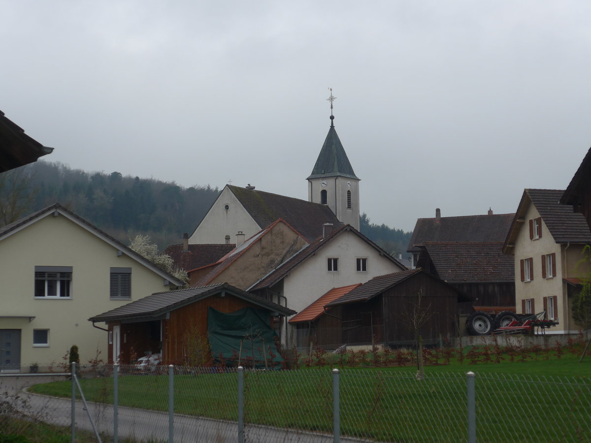 (179'303) - Dorfpartie mit Kirche am 2. April 2017 in Vendlincourt