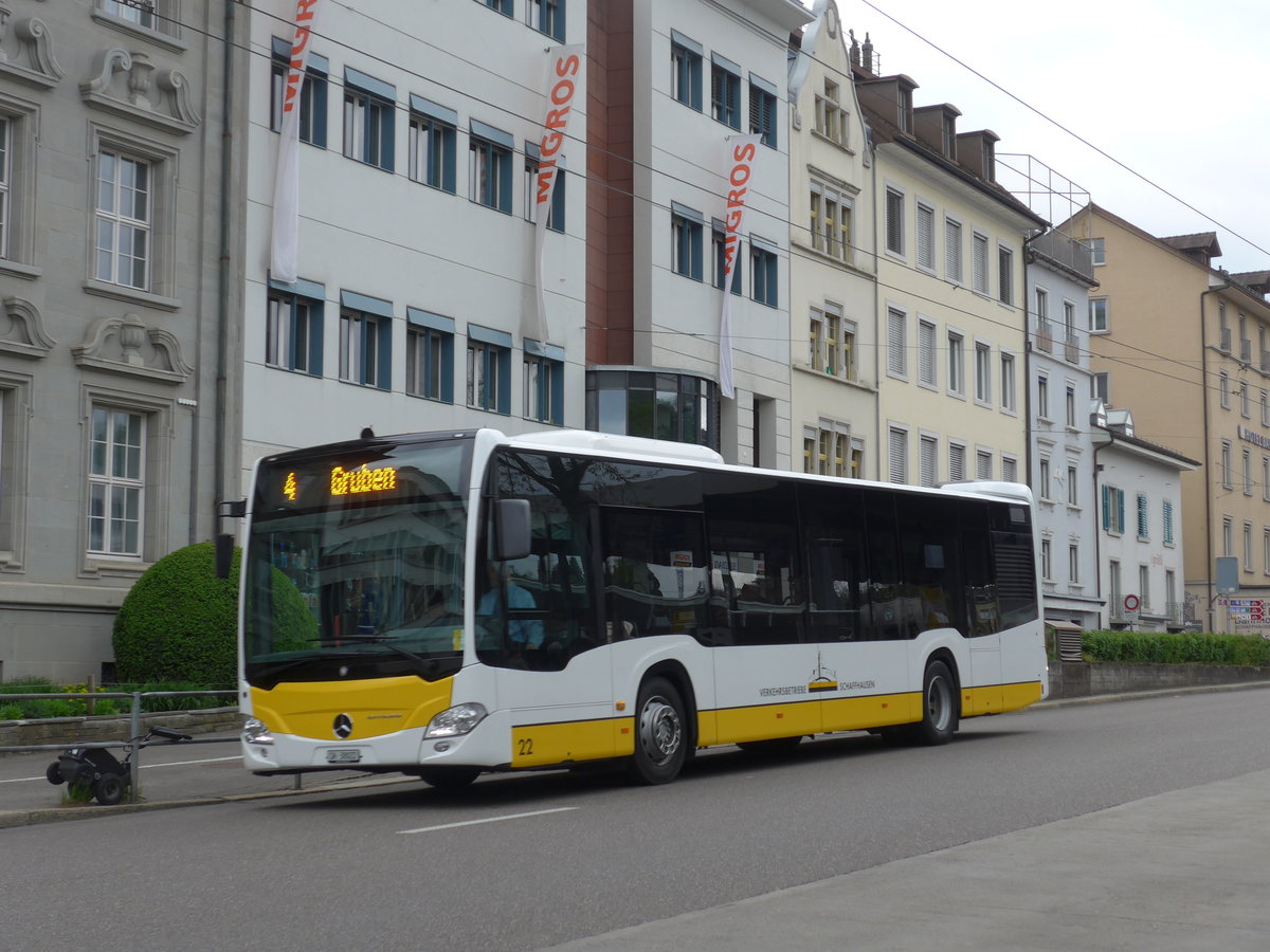(179'695) - VBSH Schaffhausen - Nr. 22/SH 38'022 - Mercedes am 17. April 2017 beim Bahnhof Schaffhausen