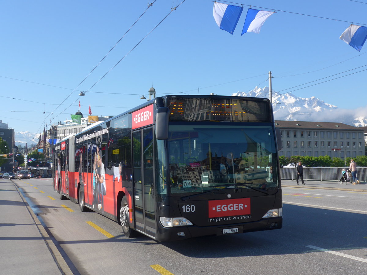 (179'750) - VBL Luzern - Nr. 160/LU 15'023 - Mercedes am 29. April 2017 in Luzern, Bahnhofbrcke