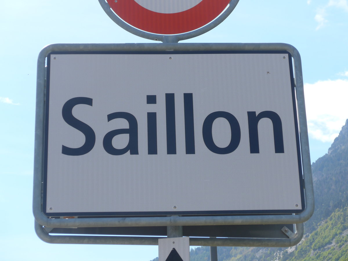 (179'956) - Ortstafel von Saillon am 30. April 2017