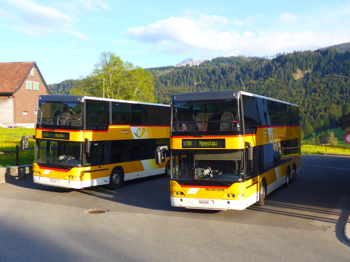 (180'279) - PostAuto Ostschweiz - SG 296'225 - Neoplan + SG 273'224 - Neoplan (ex P 27'023) am 21. Mai 2017 in Wildhaus, Dorf