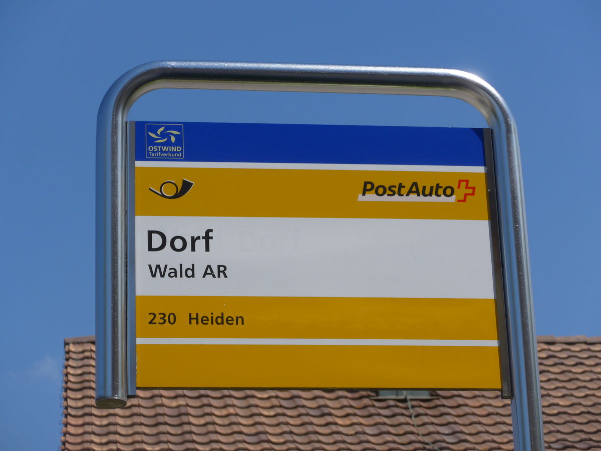 (180'348) - PostAuto-Haltestelle - Wald AR, Dorf - am 22. Mai 2017