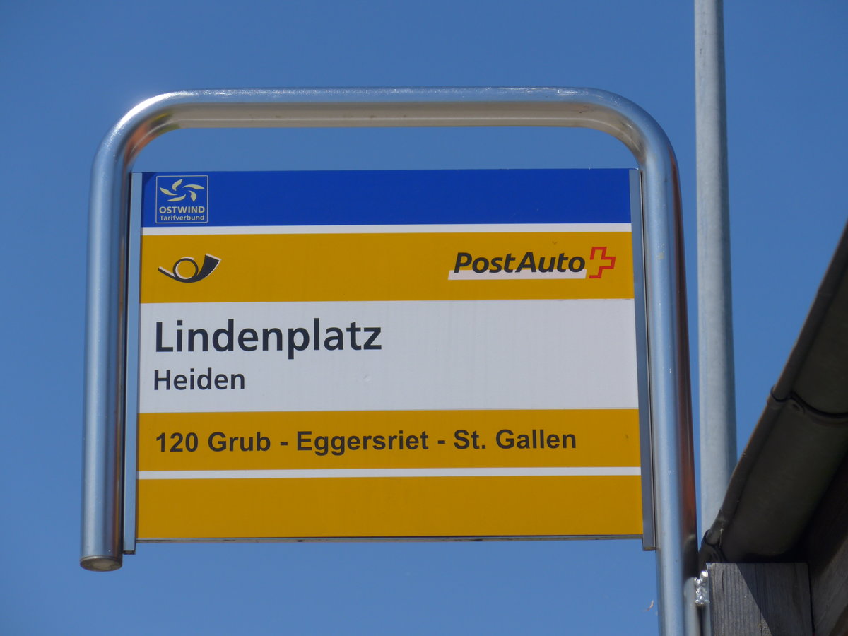 (180'350) - PostAuto-Haltestelle - Heiden, Lindenplatz - am 22. Mai 2017