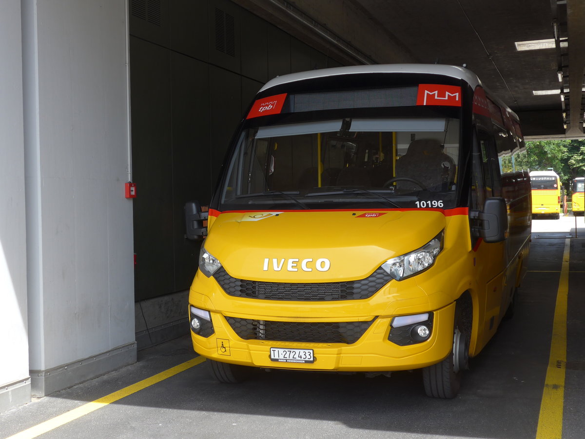 (180'566) - AutoPostale Ticino - TI 272'433 - Iveco/Rosero am 23. Mai 2017 in Bellinzona, Garage