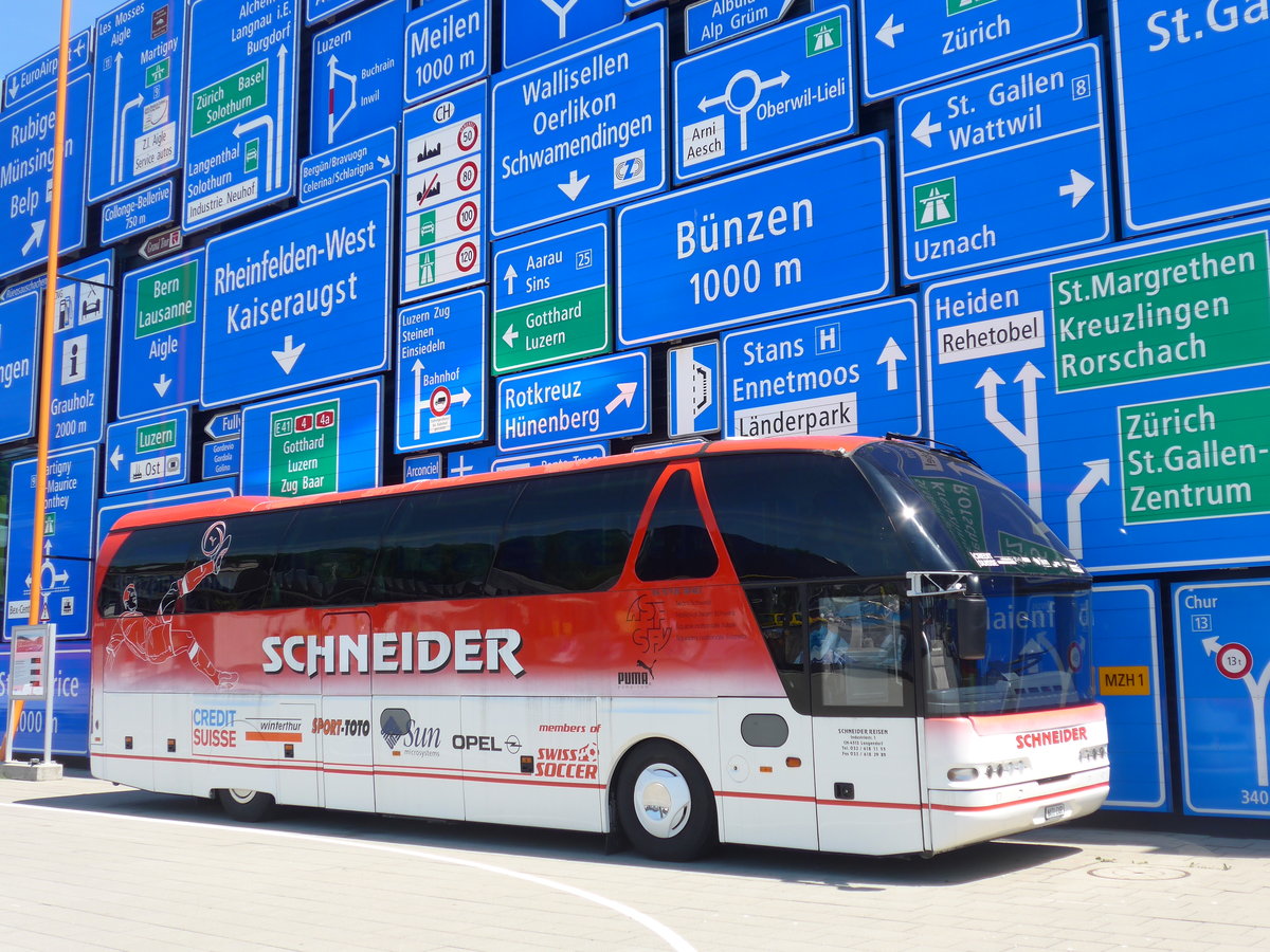 (180'847) - Schneider, Langendorf (VHS) - Neoplan am 28. Mai 2017 in Luzern, Verkehrshaus