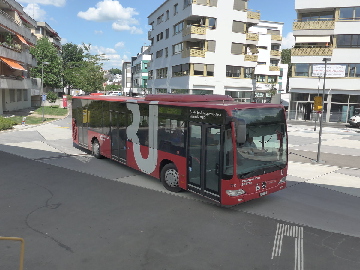 (181'121) - VZO Grningen - Nr. 204/ZH 741'204 - Mercedes am 15. Juni 2017 beim Bahnhof Jona