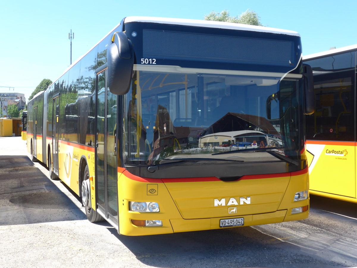 (181'194) - CarPostal Ouest - VD 495'042 - MAN am 18. Juni 2017 in Yverdon, Garage