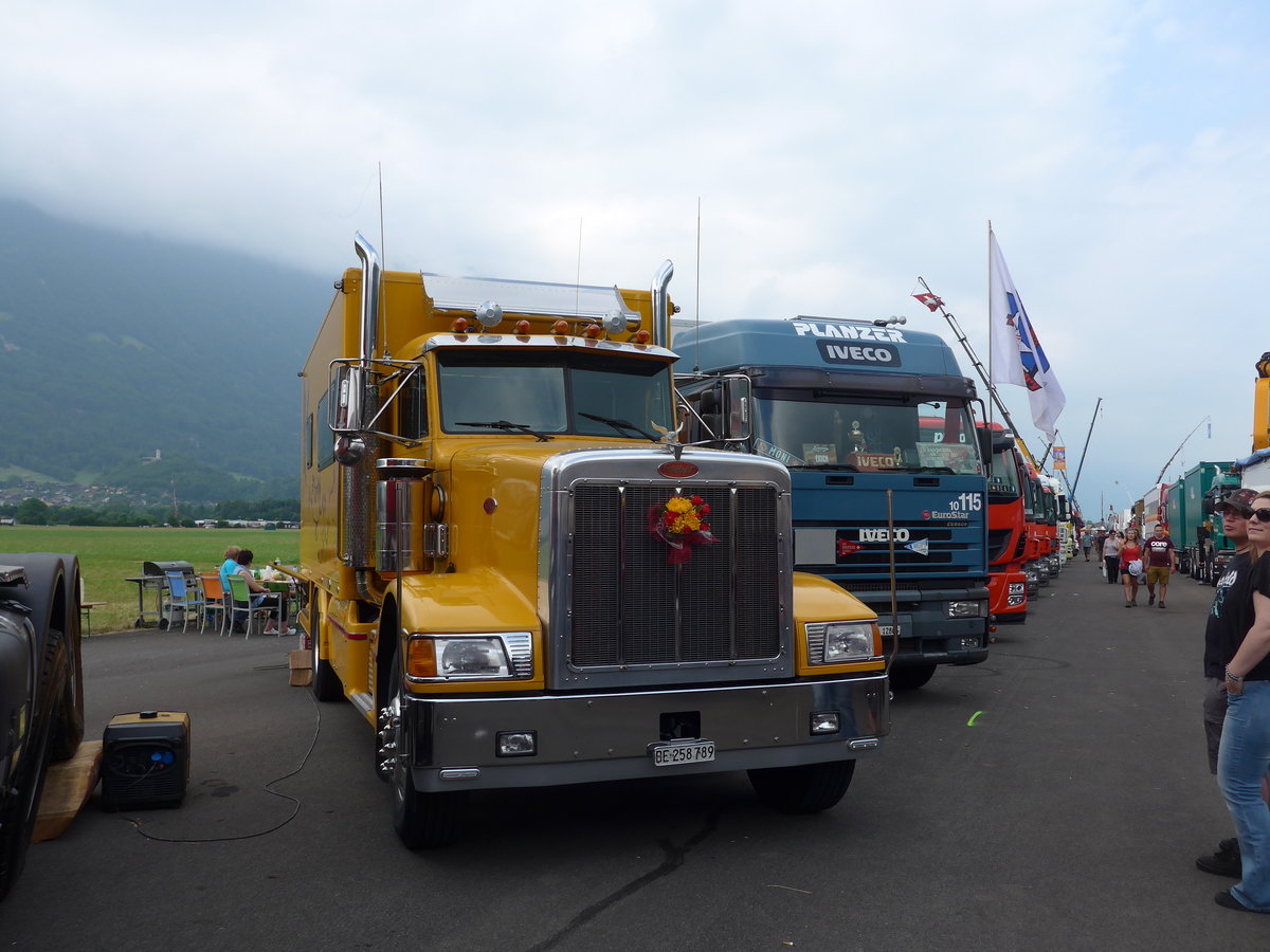 (181'477) - Peterbilt - BE 258'789 - am 24. Juni 2017 in Interlaken, Flugplatz