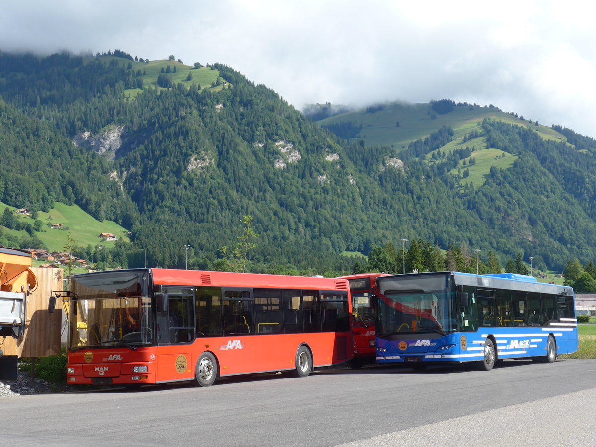 (181'646) - AFA Adelboden - Nr. 55 - MAN/Gppel + Nr. 54 - Neoplan (ex VBZ Zrich Nr. 243) am 1. Juli 2017 in Frutigen, Garage