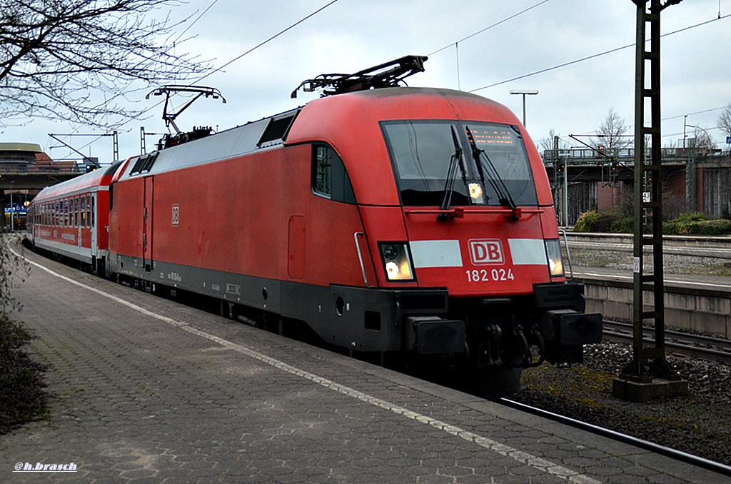 182 024,bei der abfahrt mit den IRE vom bf hh-harburg,06.03.15