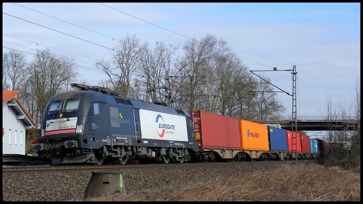 182 571 mit Containerzug am 26.02.15 bei Kerzell