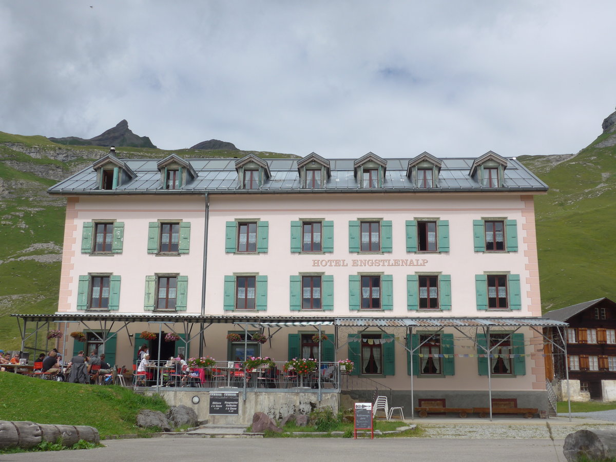 (182'107) - Hotel Engstlenalp am 16. Juli 2017 auf der Engstlenalp