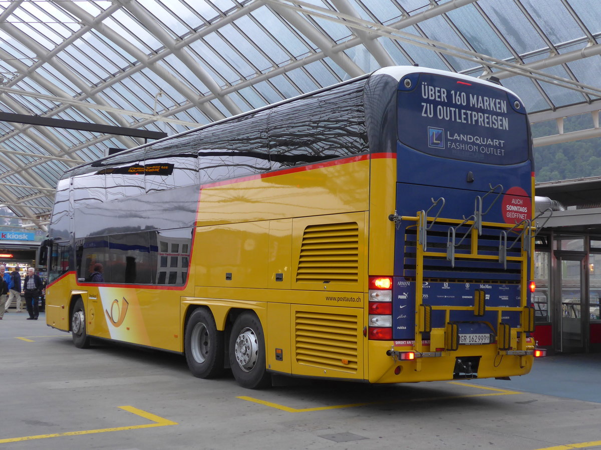 (182'241) - PostAuto Graubnden - GR 162'999 - Neoplan am 24. Juli 2017 in Chur, Postautostation