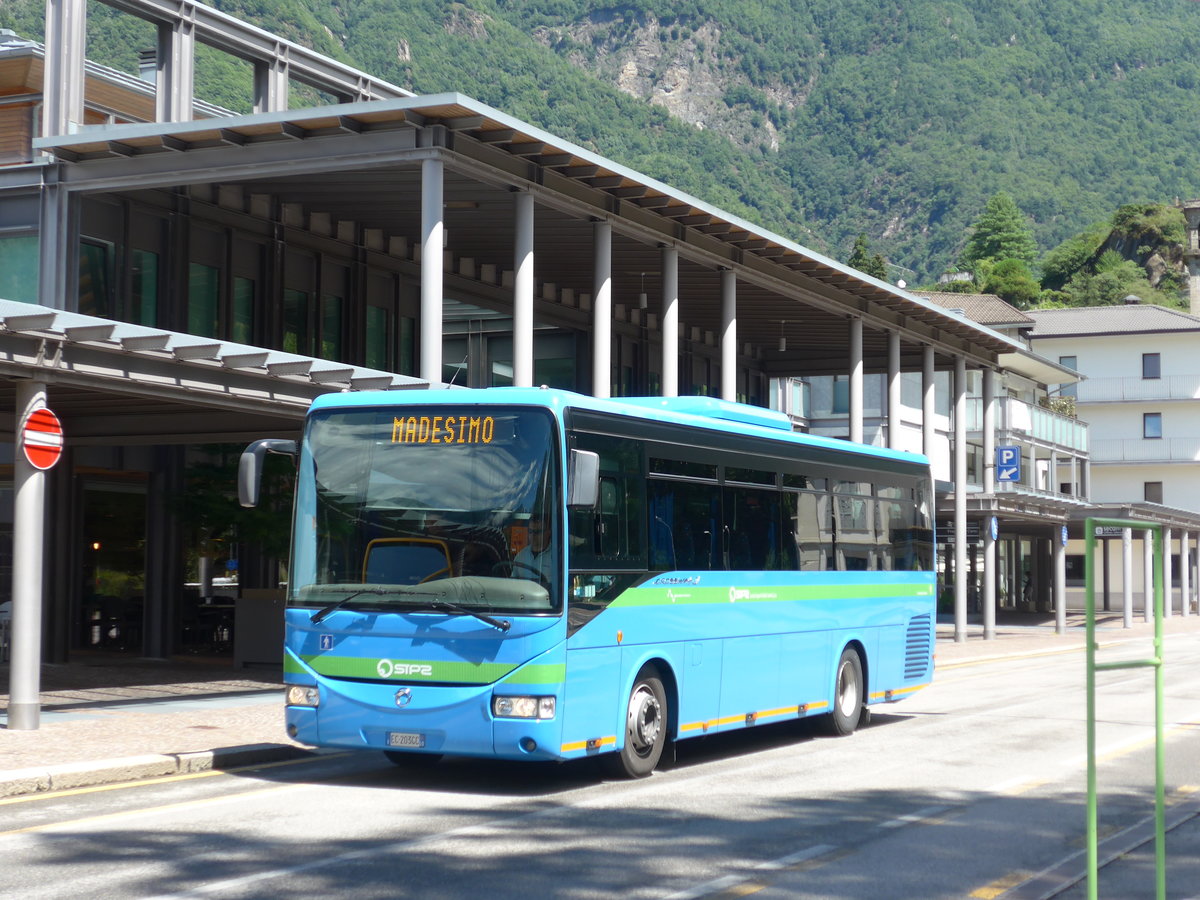 (182'276) - STPS Sondrio - EC-203 GC - Irisbus am 24. Juli 2017 beim Bahnhof Chiavenna