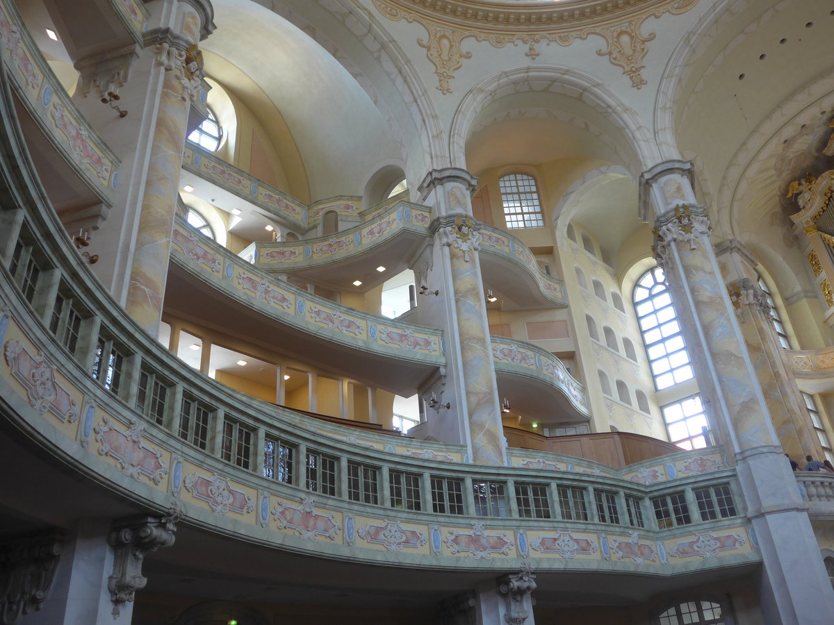 (182'977) - In der Frauenkirche am 8. August 2017 in Dresden