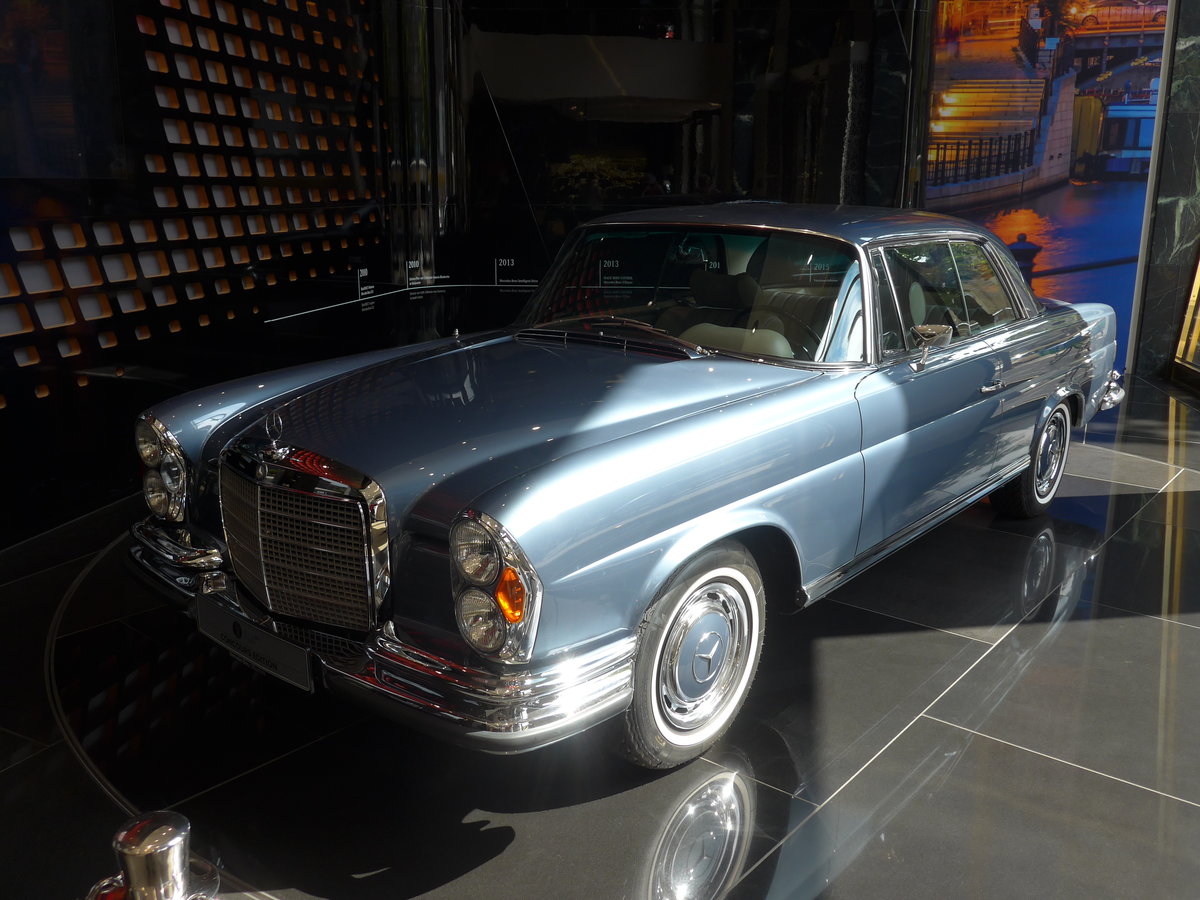 (183'305) - Mercedes 280 SL am 10. August 2017 in Berlin