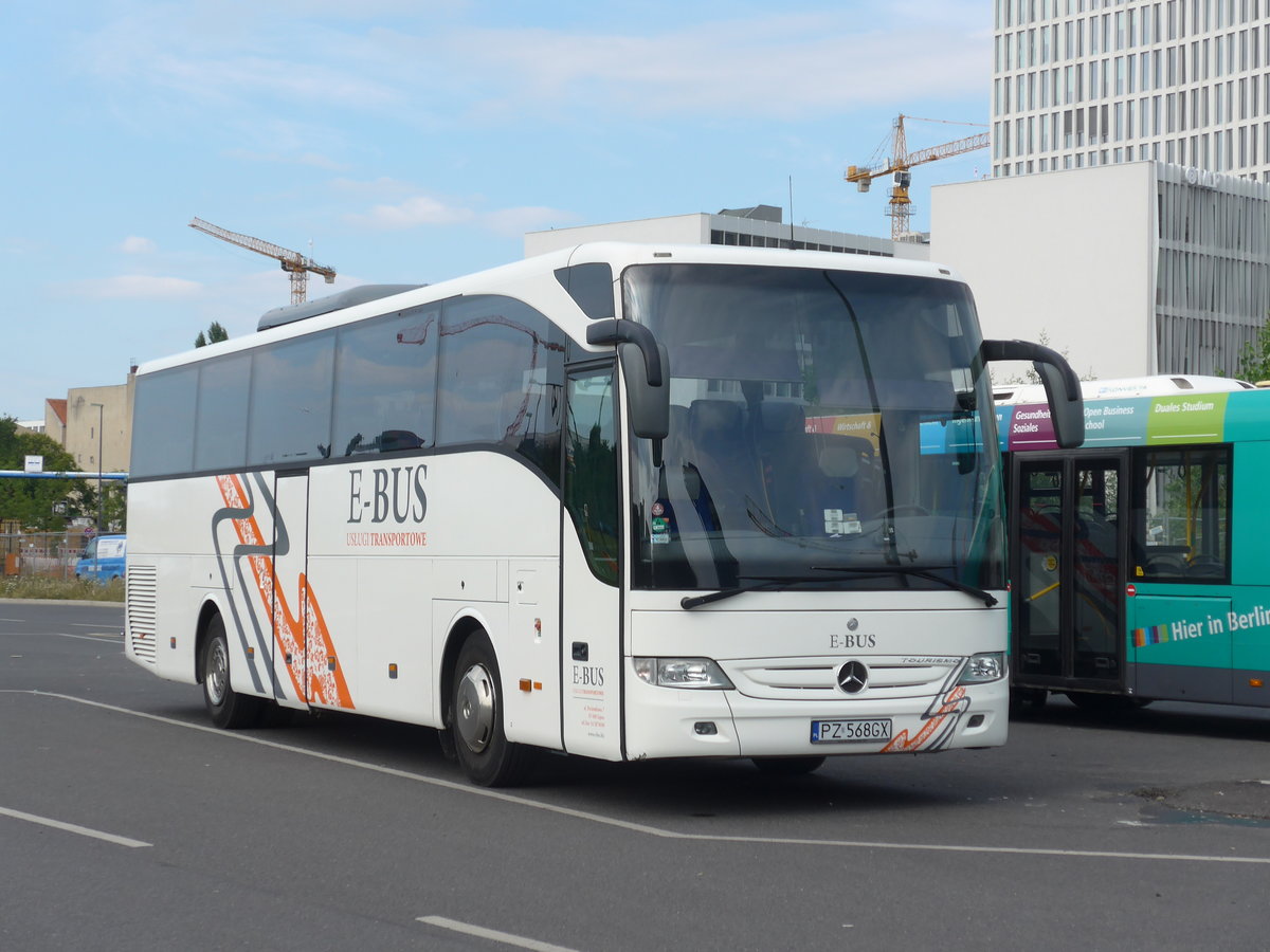 (183'357) - Aus Polen: E-Bus, Lipno - PZ 568GX - Mercedes am 10. August 2017 beim Hauptbahnhof Berlin