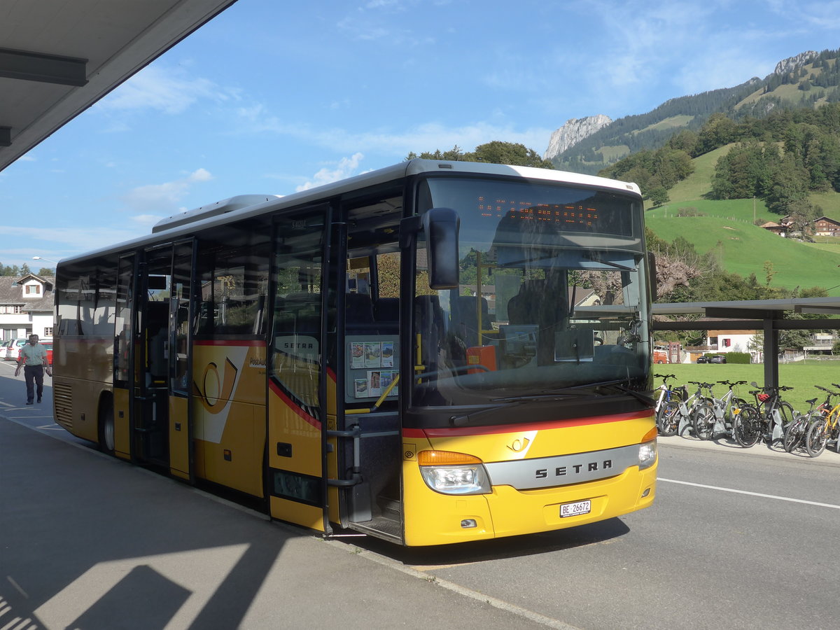 (183'960) - Spring, Schwenden - BE 26'672 - Setra am 24. August 2017 beim Bahnhof Oey-Diemtigen