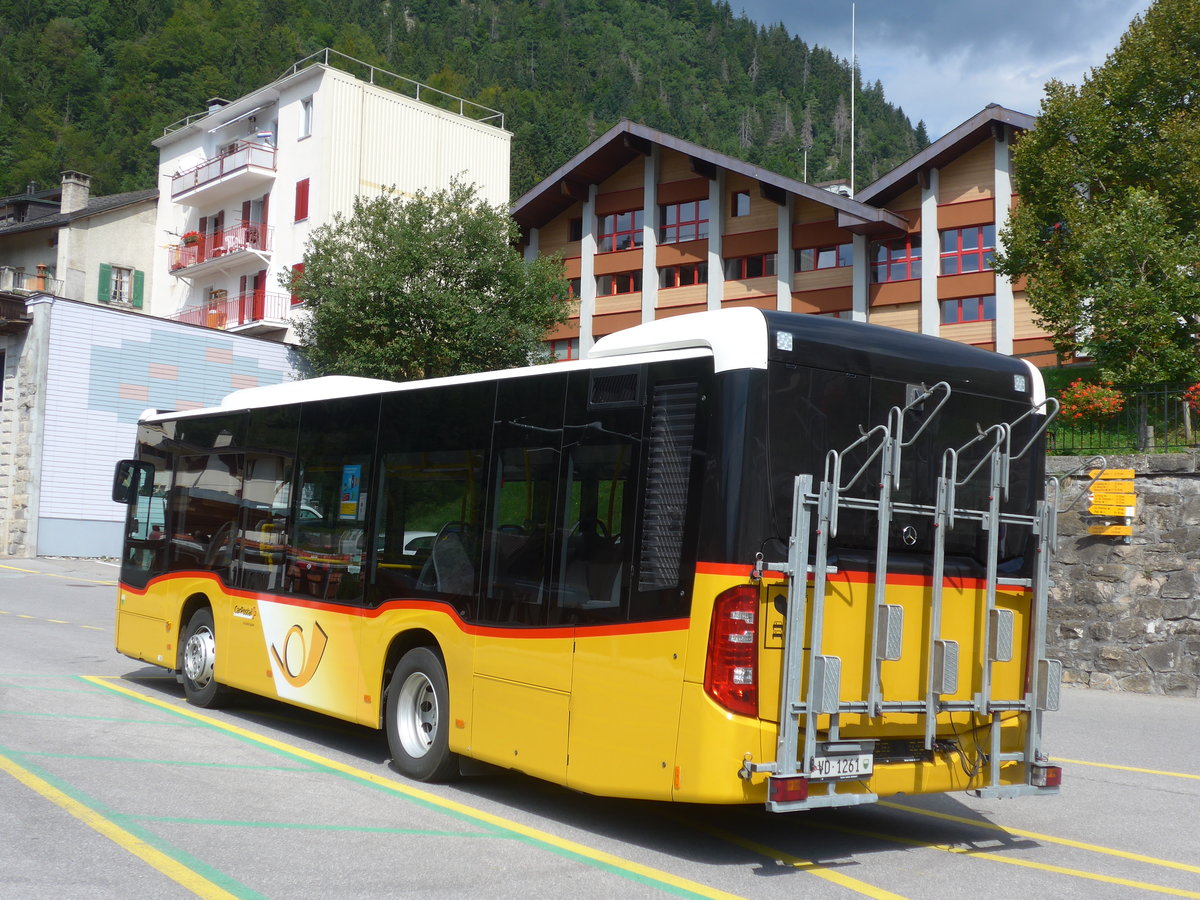 (183'988) - TPC Aigle - VD 1261 - Mercedes am 24. August 2017 beim Bahnhof Le Spey