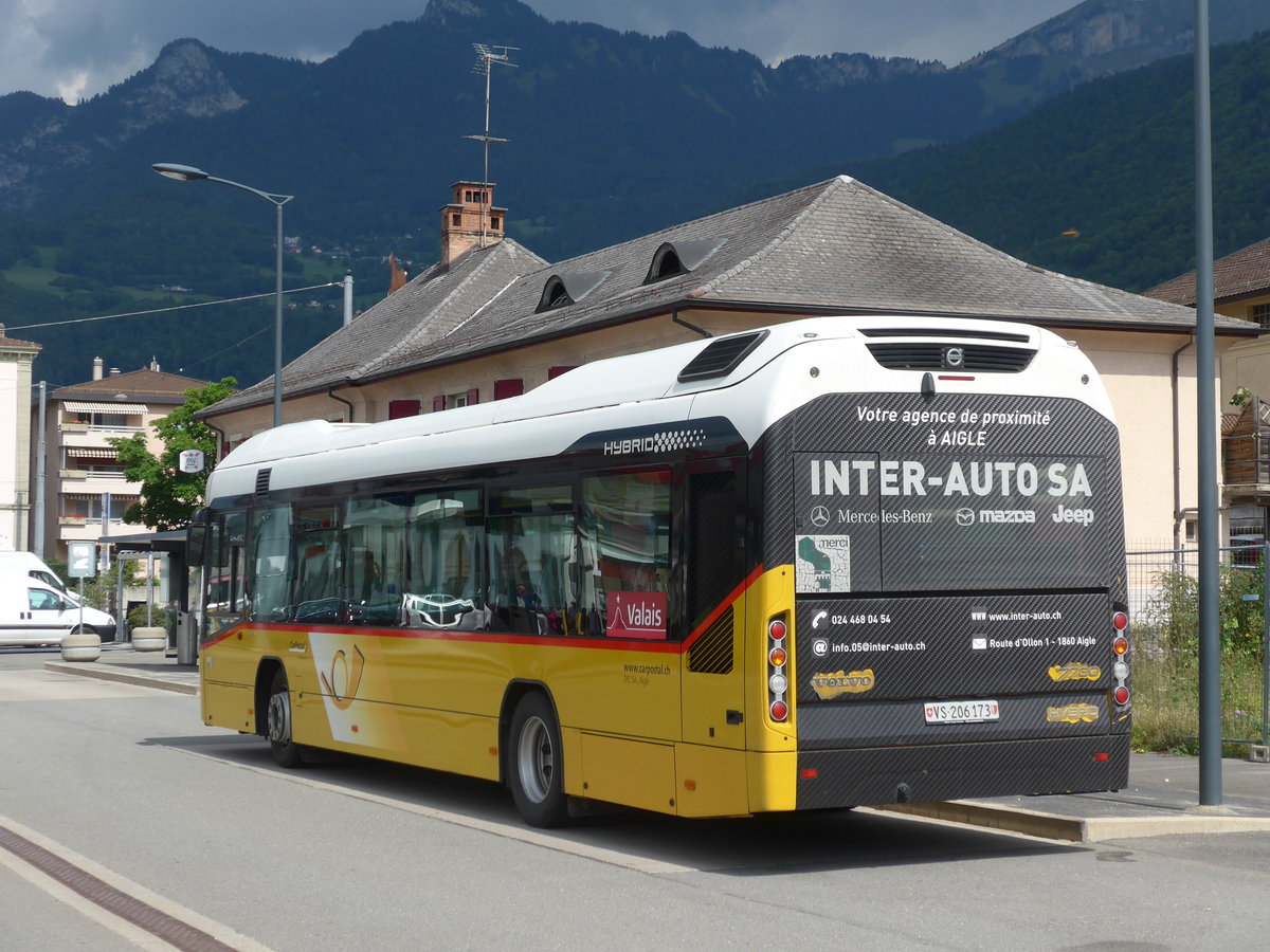 (183'998) - TPC Aigle - VS 206'173 - Volvo am 24. August 2017 beim Bahnhof Aigle