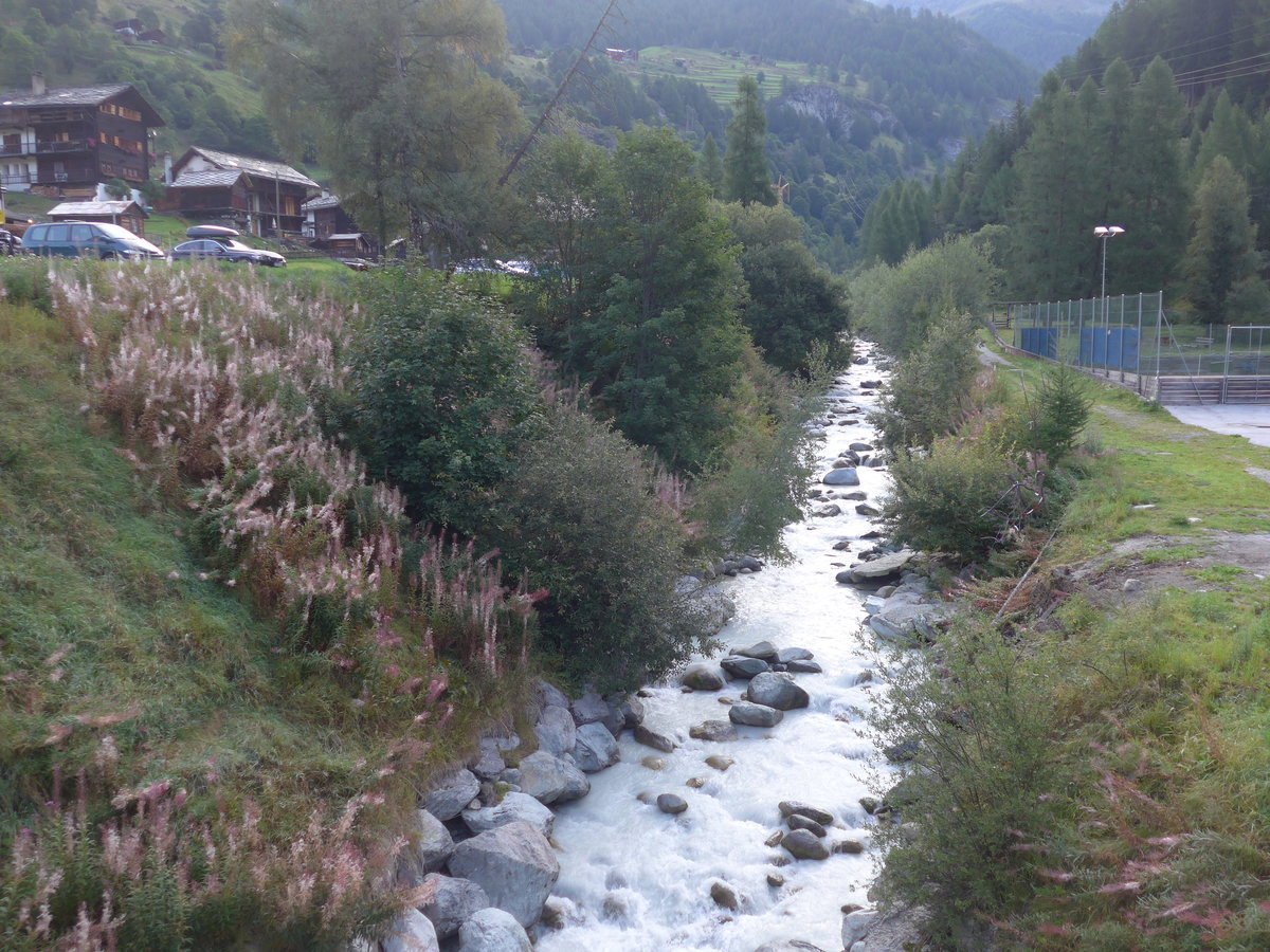 (184'105) - L� B��rna d� F�rp�hlyo am 25. August 2017 in Les Haud�res